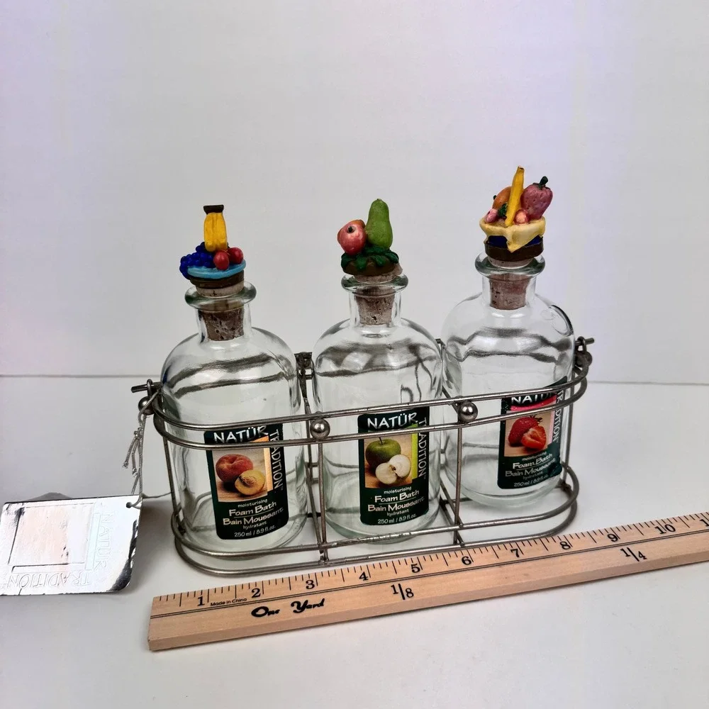 Vtg Natur 90s EMPTY Glass Bottles w Cork Fruit 3D Lid w Metal Carrier Foam Bath